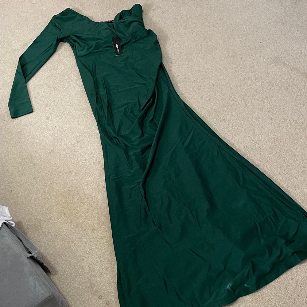 Fashion Nova Long one Sleeve Green Dress gown